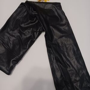SPANX Black Shiny Leggings with Red Brand Tag Size S